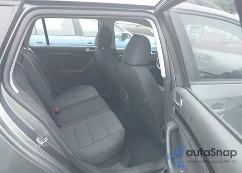 2014 Volkswagen Jetta Sportwagen 2.5L S z USA, uszkodzony, nr VIN 3VWPP7AJ6EM624719